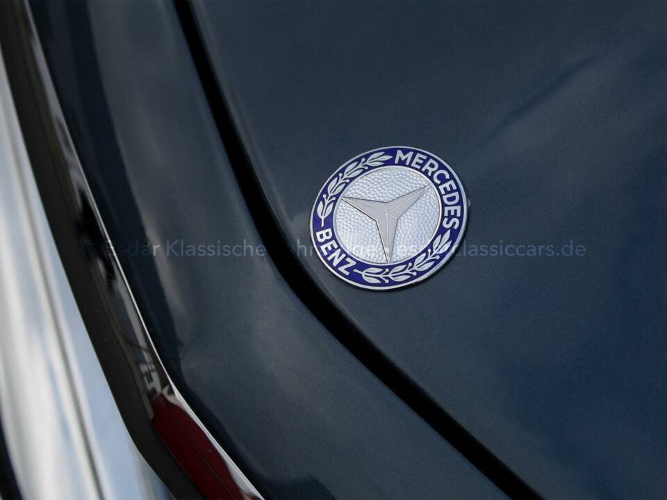 Afbeelding 36/41 van Mercedes-Benz 280 SL (1969)