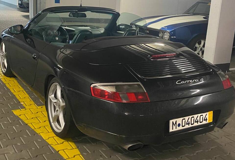Bild 7/7 von Porsche 911 Carrera (2000)