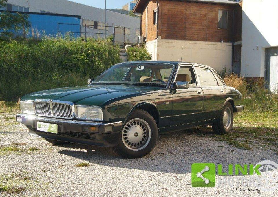 Image 1/9 of Jaguar XJ 6 2.9 (1990)