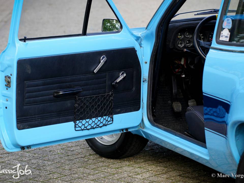 Image 4/32 of Ford Escort 1100 (1968)