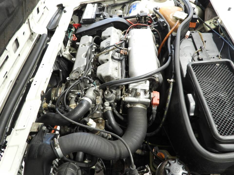 Imagen 10/15 de Lancia Delta HF Turbo (1995)