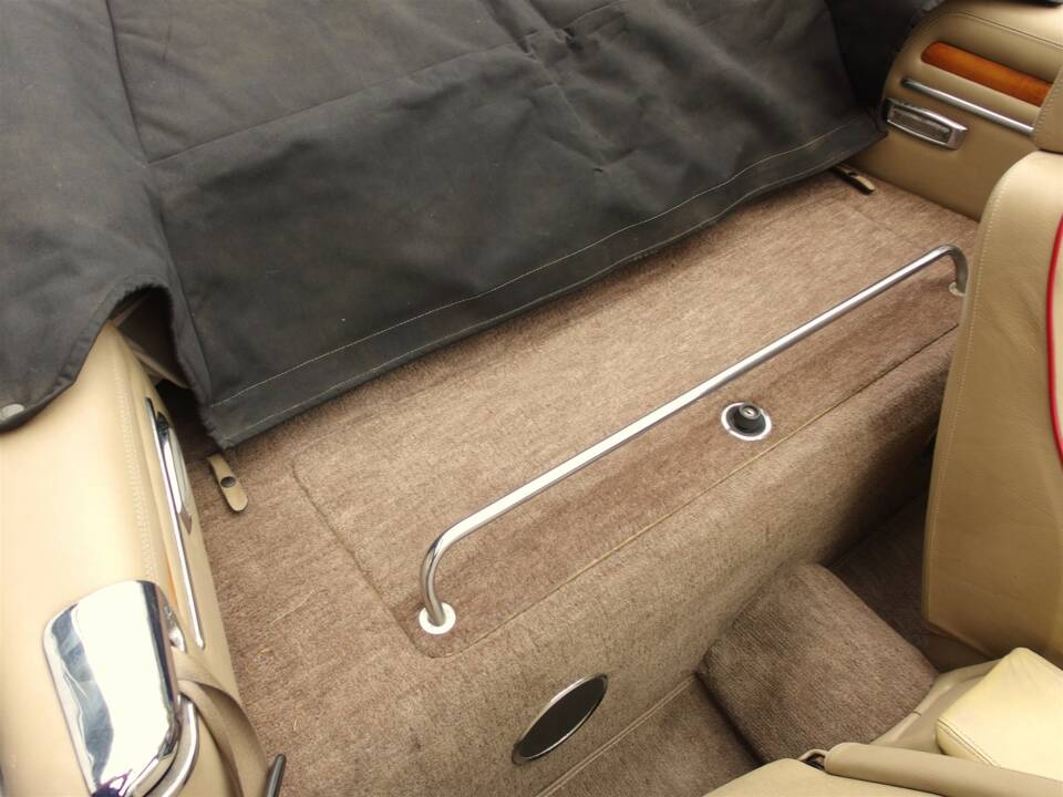 Image 58/99 de Jaguar XJS 5.3 V12 (1990)