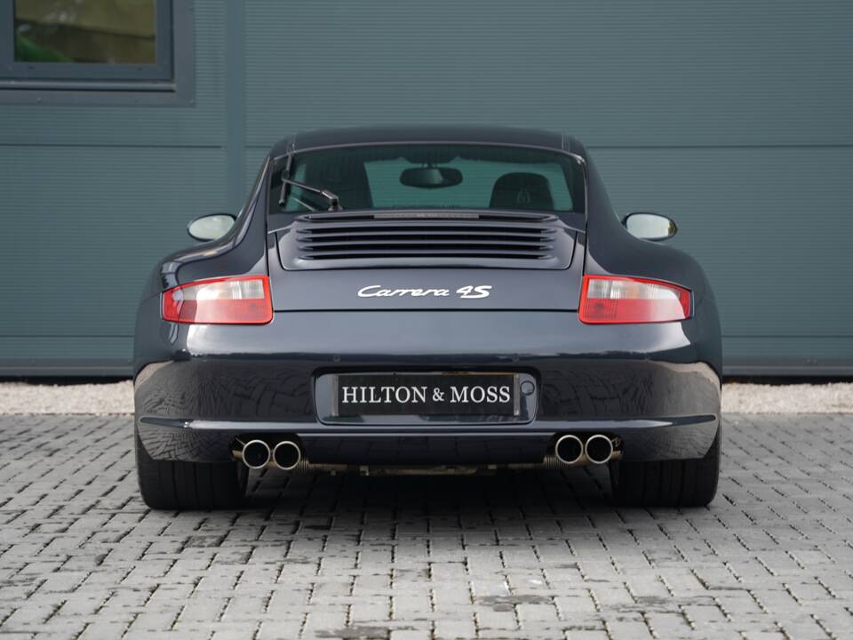 Bild 8/50 von Porsche 911 Carrera 4S (2007)