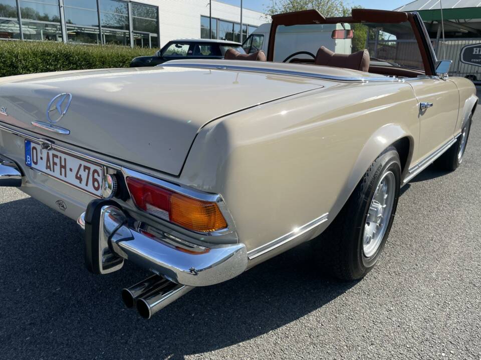 Immagine 40/50 di Mercedes-Benz 280 SL (1969)