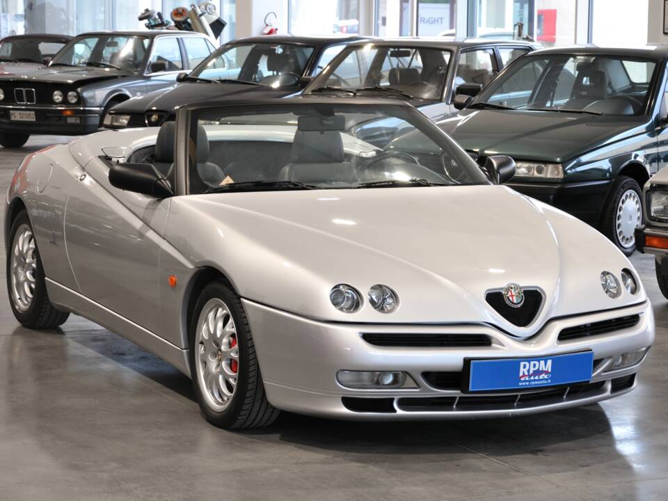 Image 13/32 of Alfa Romeo Spider 3.0 V6 24V (2002)