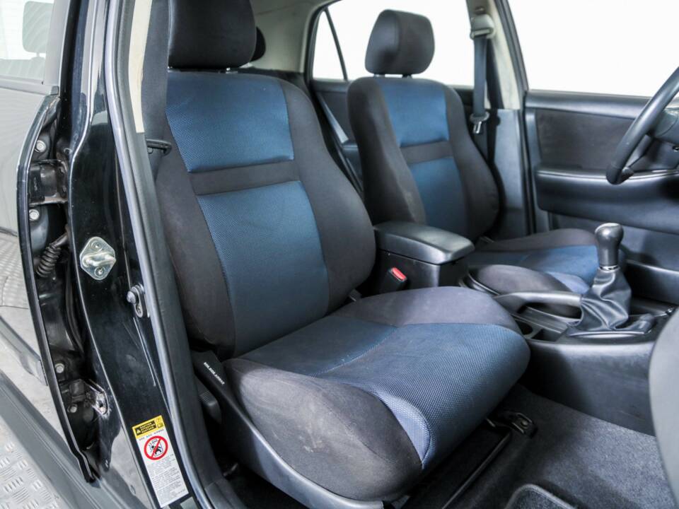 Bild 18/30 von Toyota Corolla 1.6 VVT-i (2005)