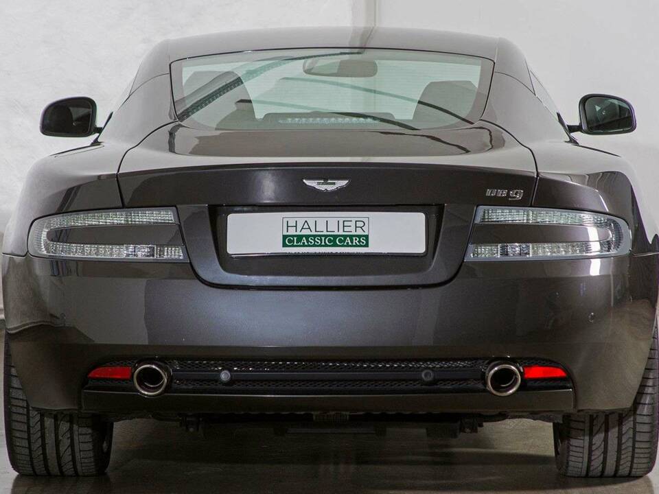 Afbeelding 13/20 van Aston Martin DB 9 (2011)