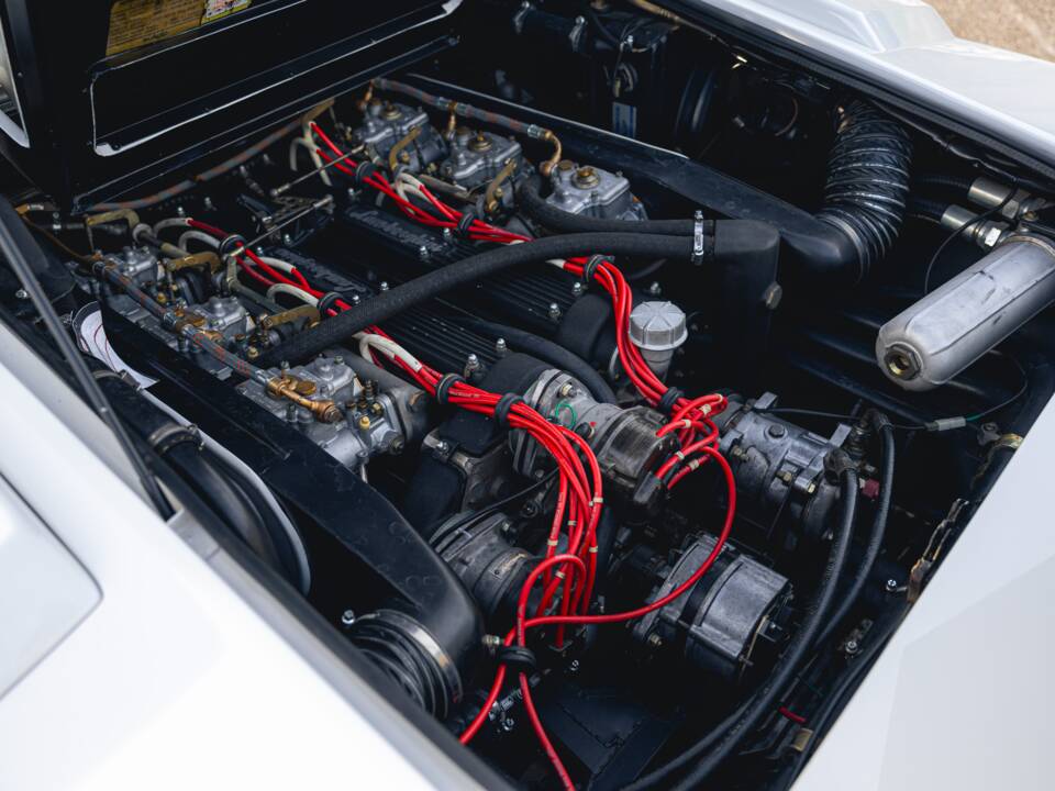 Image 56/73 of Lamborghini Countach LP 400 S (1980)
