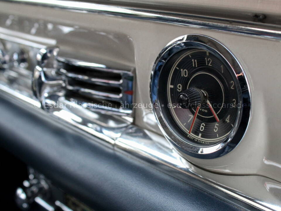 Image 11/38 de Mercedes-Benz 300 SL Roadster (1961)