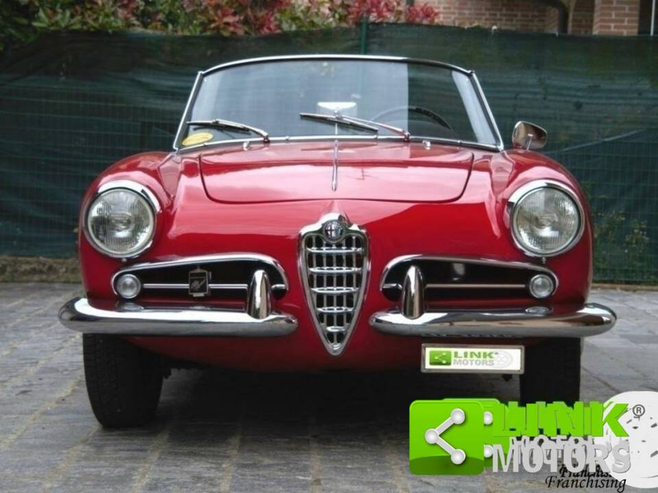 Imagen 2/8 de Alfa Romeo Giulietta Spider (1957)