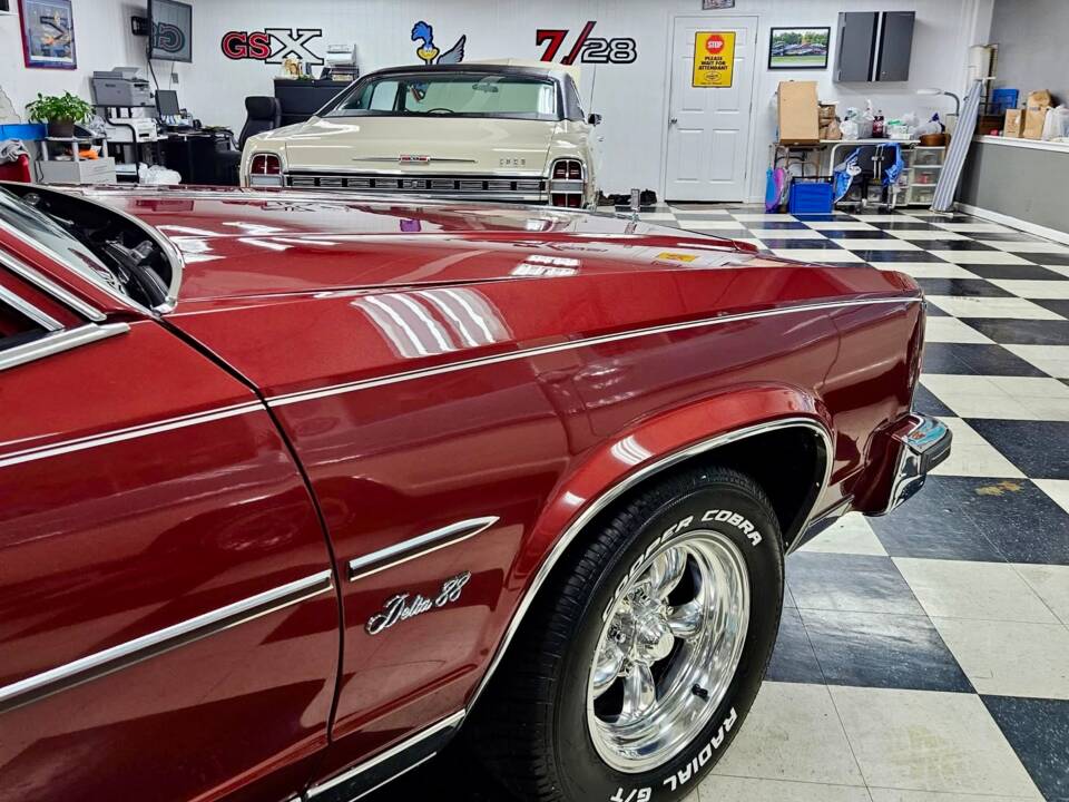 Immagine 6/20 di Oldsmobile Delta 88 Royale (1978)