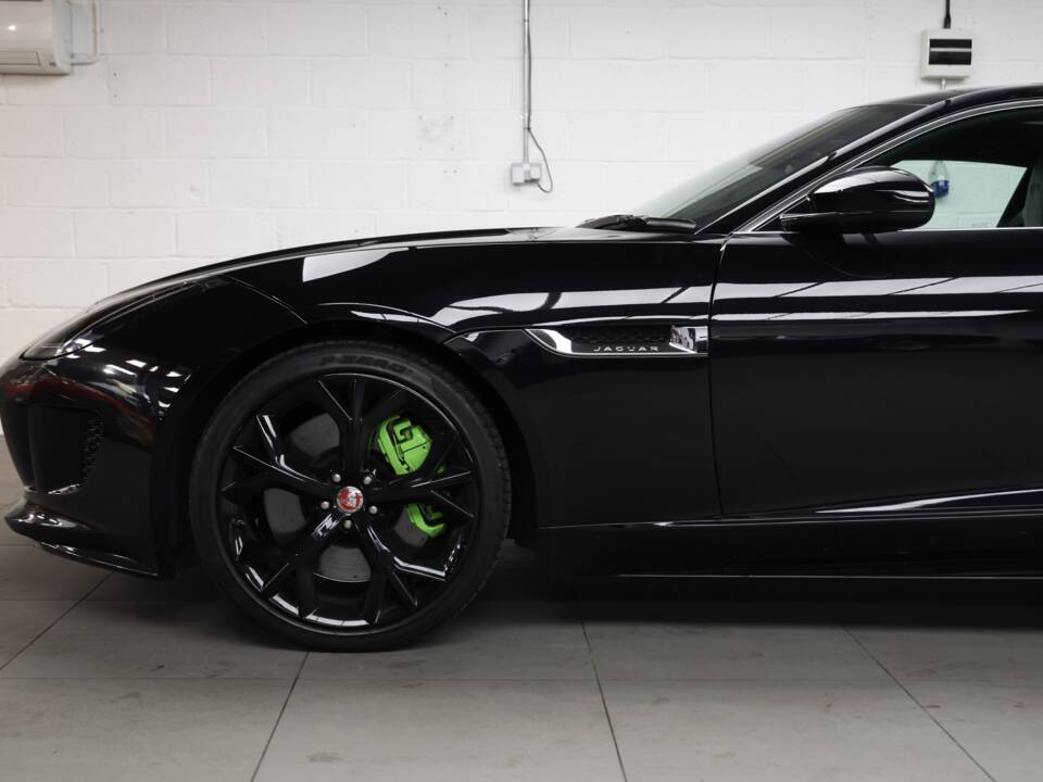 Afbeelding 26/50 van Jaguar F-Type R (2014)