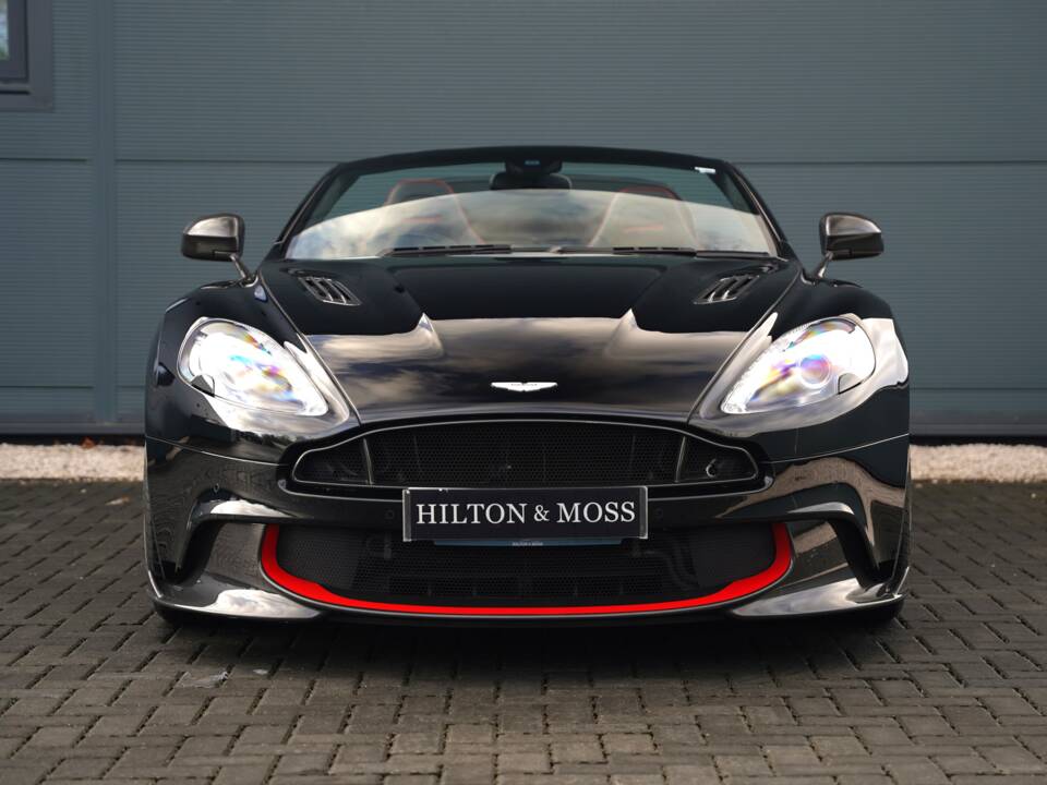 Image 7/50 of Aston Martin Vanquish S Volante (2018)