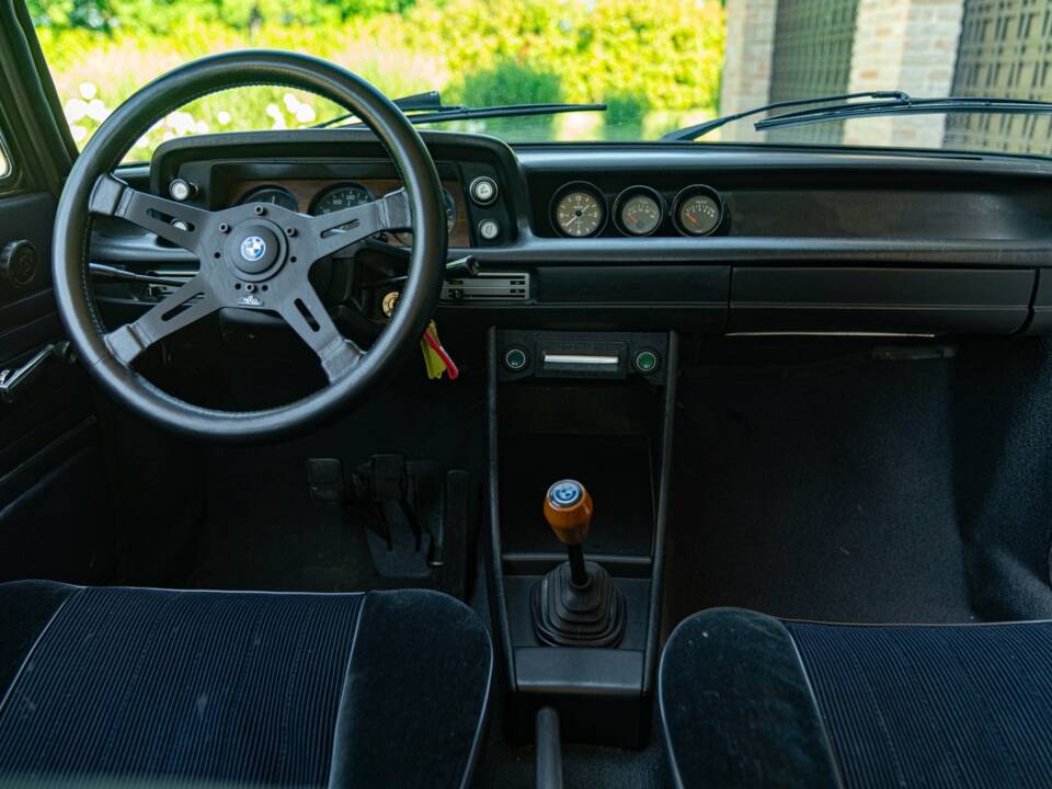 Image 33/50 of BMW 2002 tii (1975)