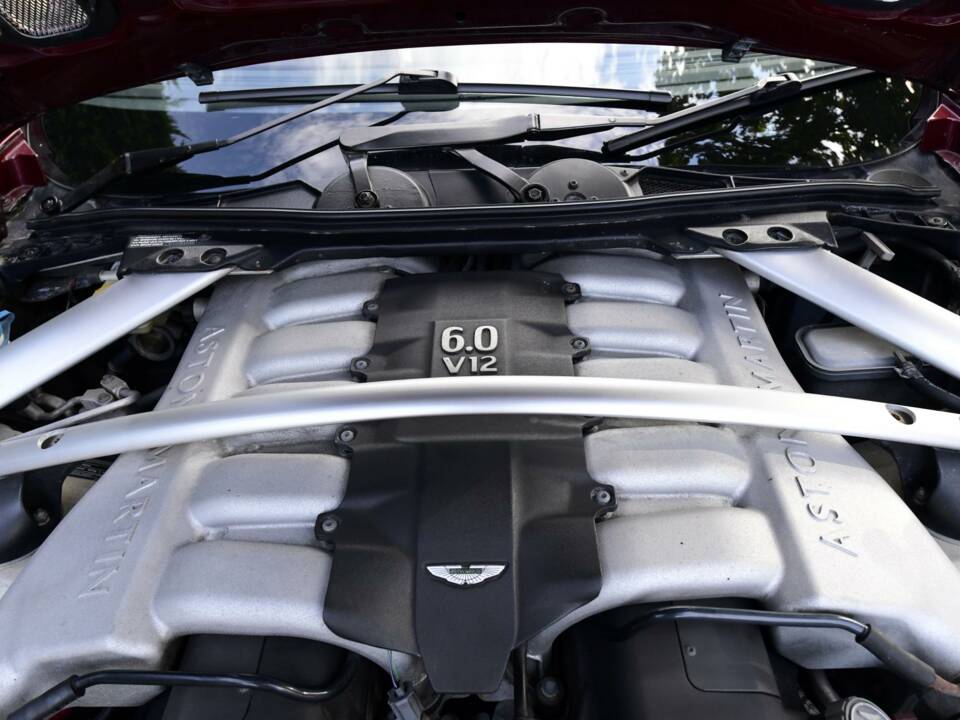 Bild 24/50 von Aston Martin DB 9 (2005)