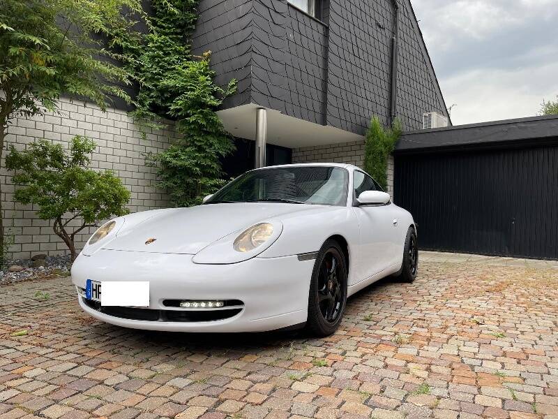 Bild 2/17 von Porsche 911 Carrera 4 (1999)
