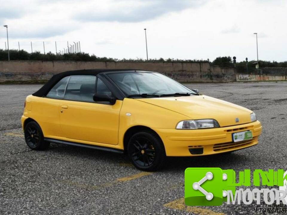 Image 2/10 of FIAT Punto 85 16V (1999)