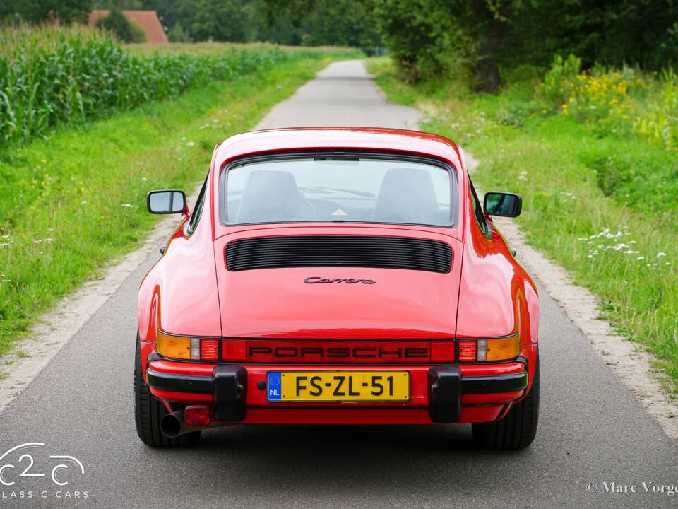 Image 58/63 of Porsche 911 Carrera 3.2 (1986)