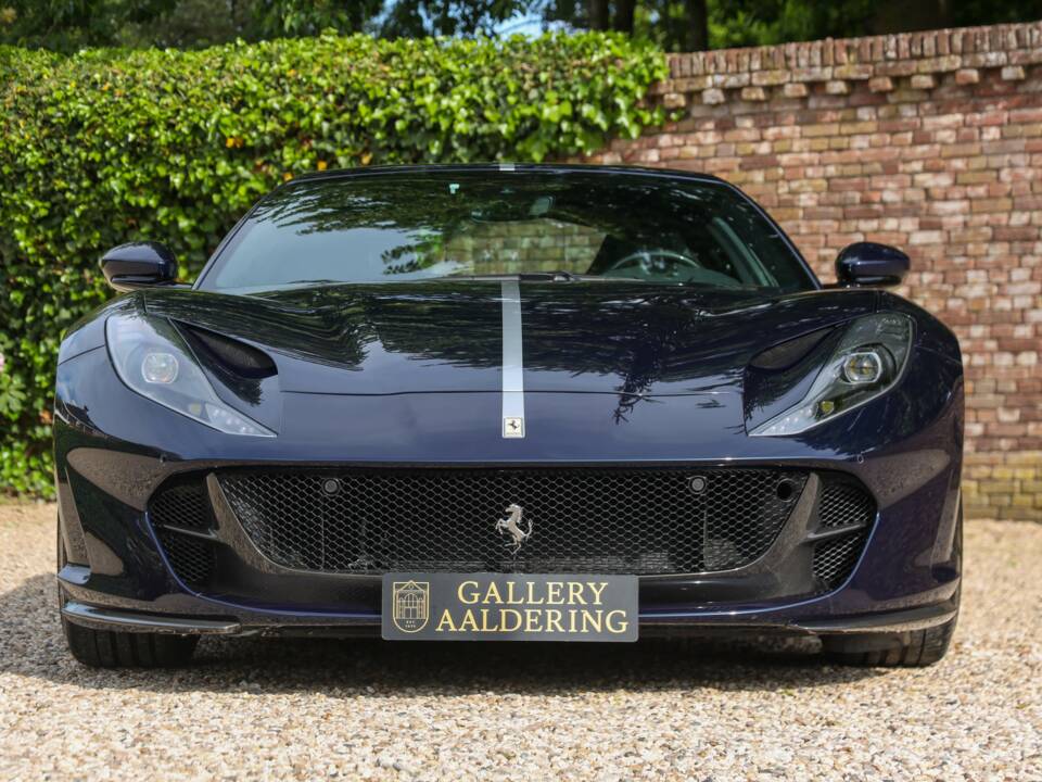 Image 24/50 of Ferrari 812 Superfast (2020)