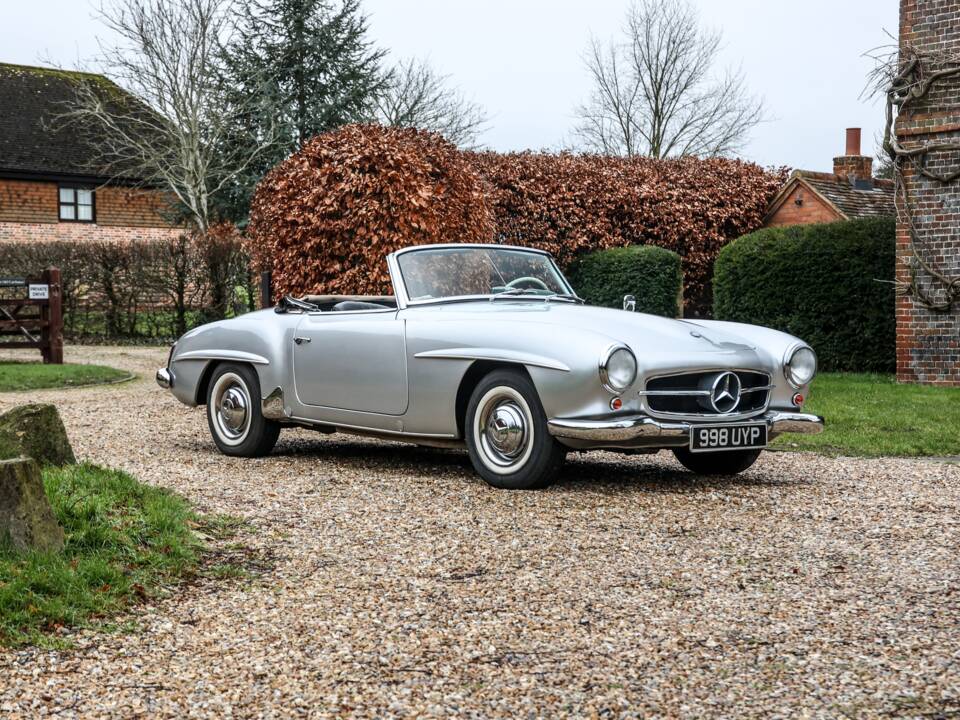 Image 8/24 of Mercedes-Benz 190 SL (1960)