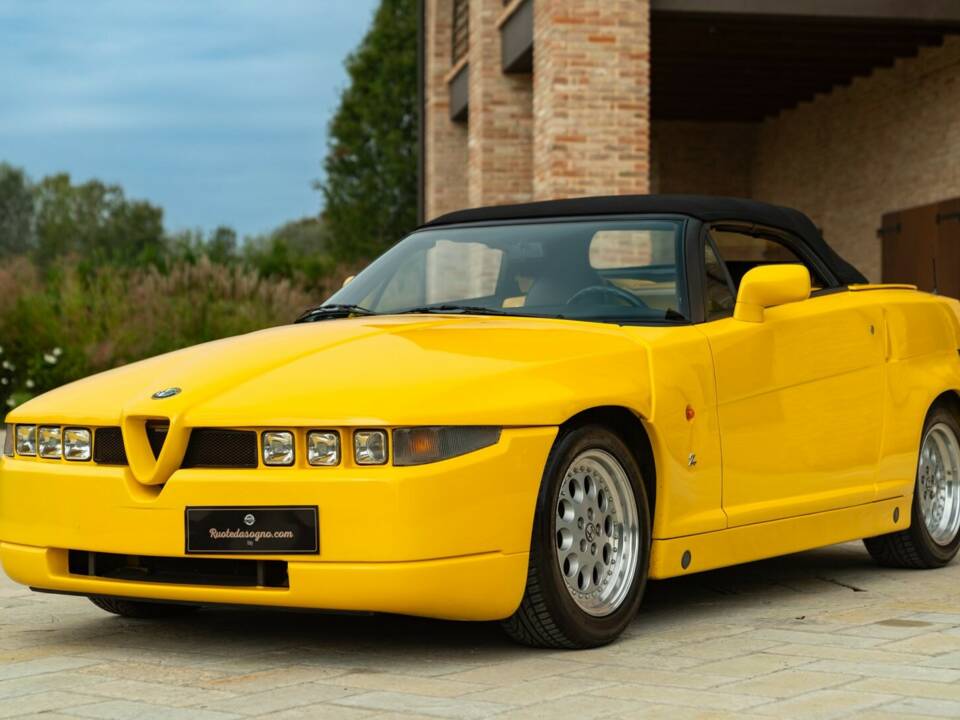 Obraz 2/50 pojazdu Alfa Romeo RZ (1994)