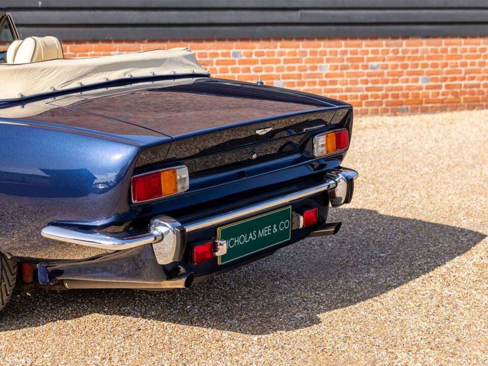 Image 15/50 of Aston Martin V8 EFi Volante (1987)