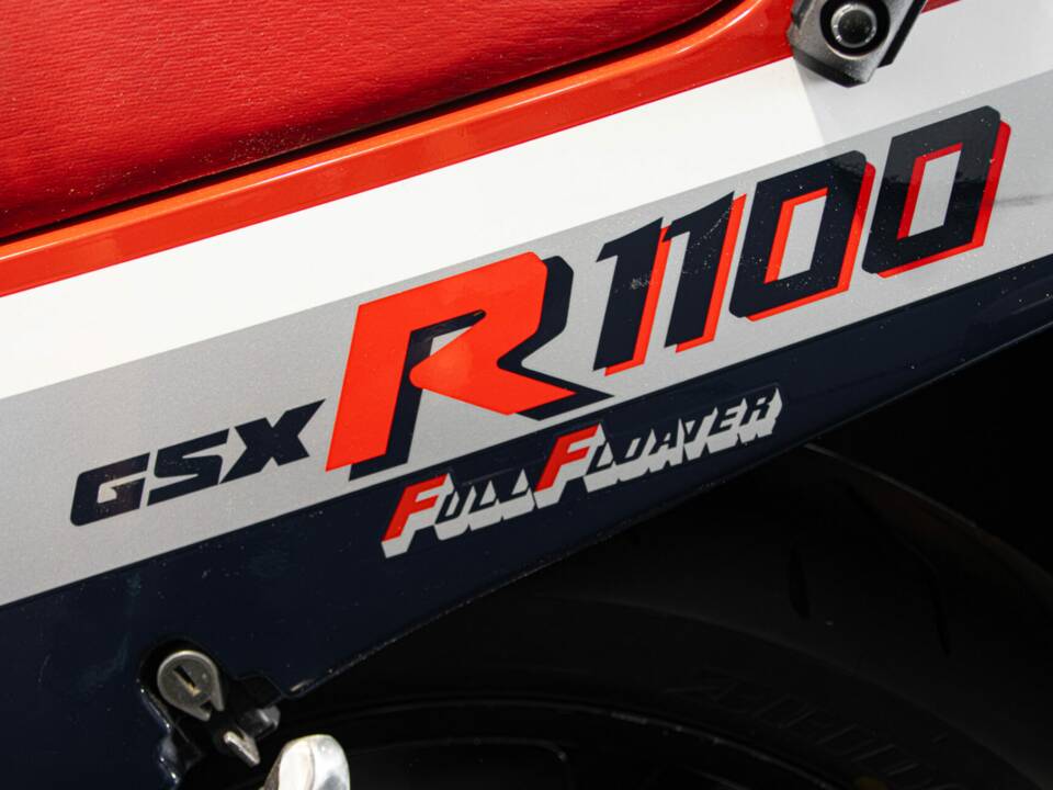 Immagine 50/50 di Suzuki GSX-R 1100 (1986)