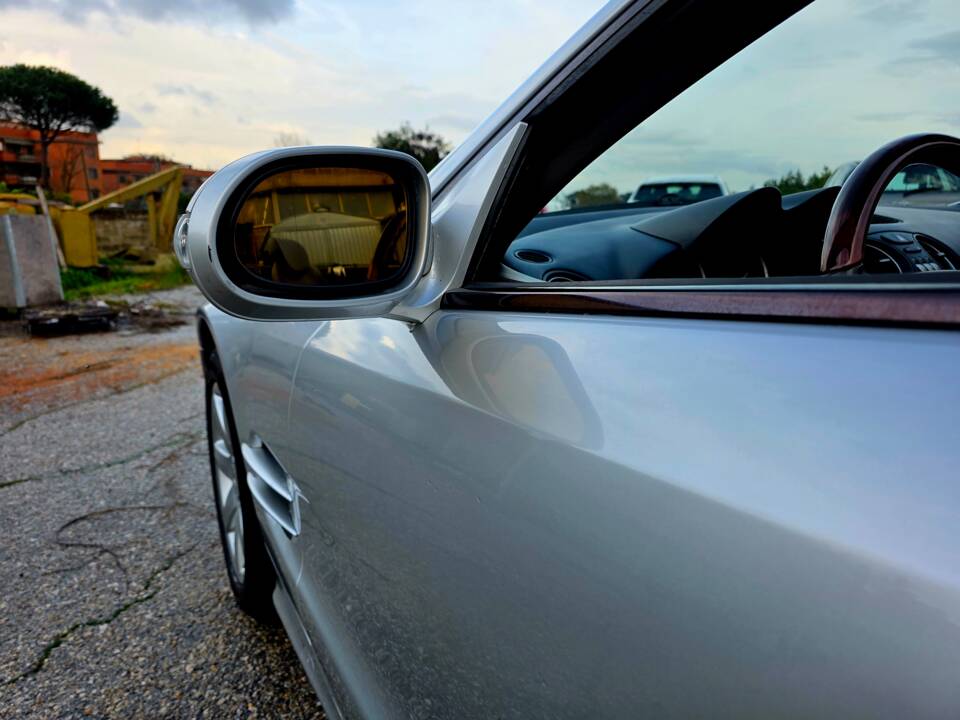 Image 13/39 of Mercedes-Benz SL 500 (2001)