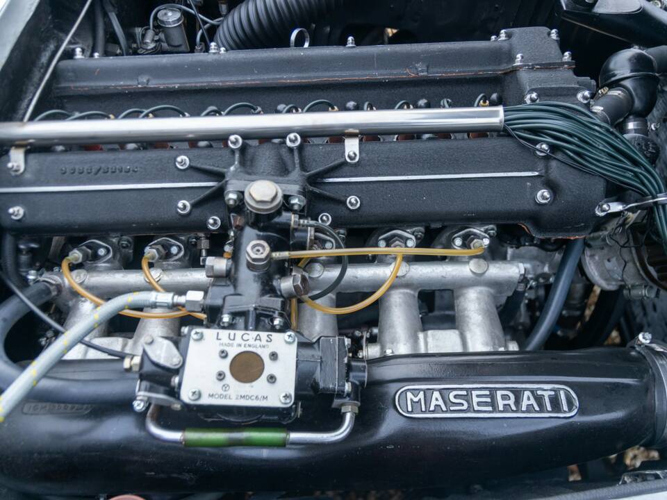 Image 30/50 of Maserati Mistral 4000 (1966)