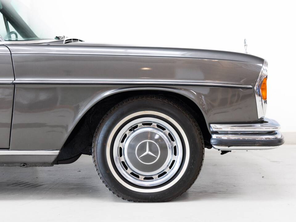 Bild 20/32 von Mercedes-Benz 300 SEL 3.5 (1970)