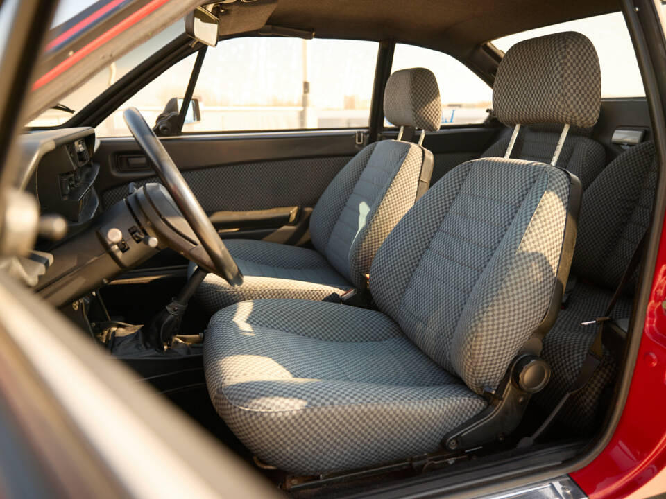 Bild 9/22 von Lancia Beta Coupe 2000 VX (1983)