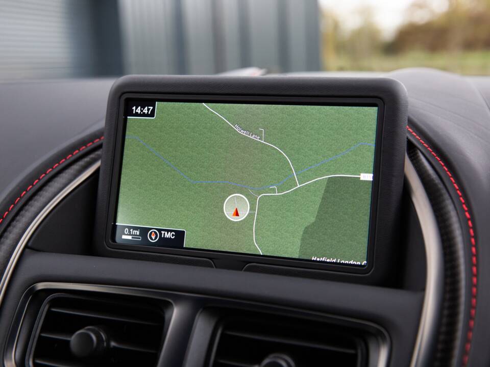 Immagine 55/84 di Aston Martin DBS 770 Ultimate Volante (2023)