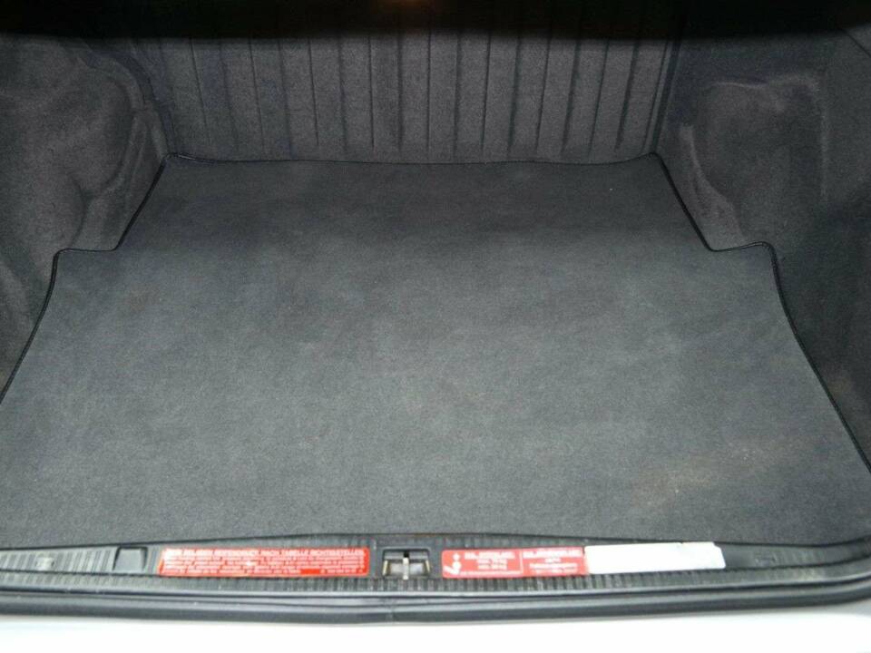 Bild 34/50 von Mercedes-Benz 300 E-24 (1992)