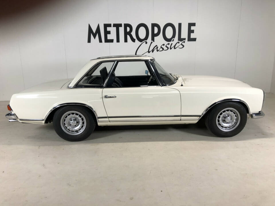 Image 8/25 of Mercedes-Benz 280 SL (1969)