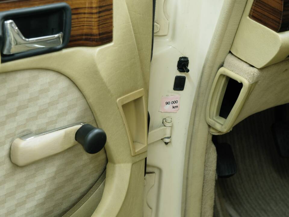 Bild 49/50 von Mercedes-Benz 280 S (1982)