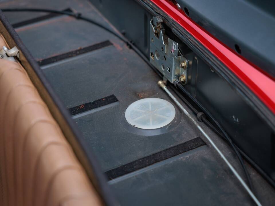 Image 14/50 of Mercedes-Benz 420 SL (1988)