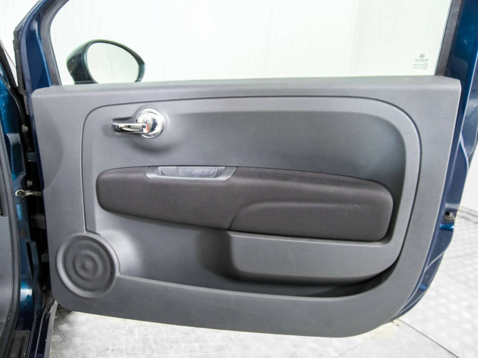 Image 36/50 of FIAT 500 C (2014)