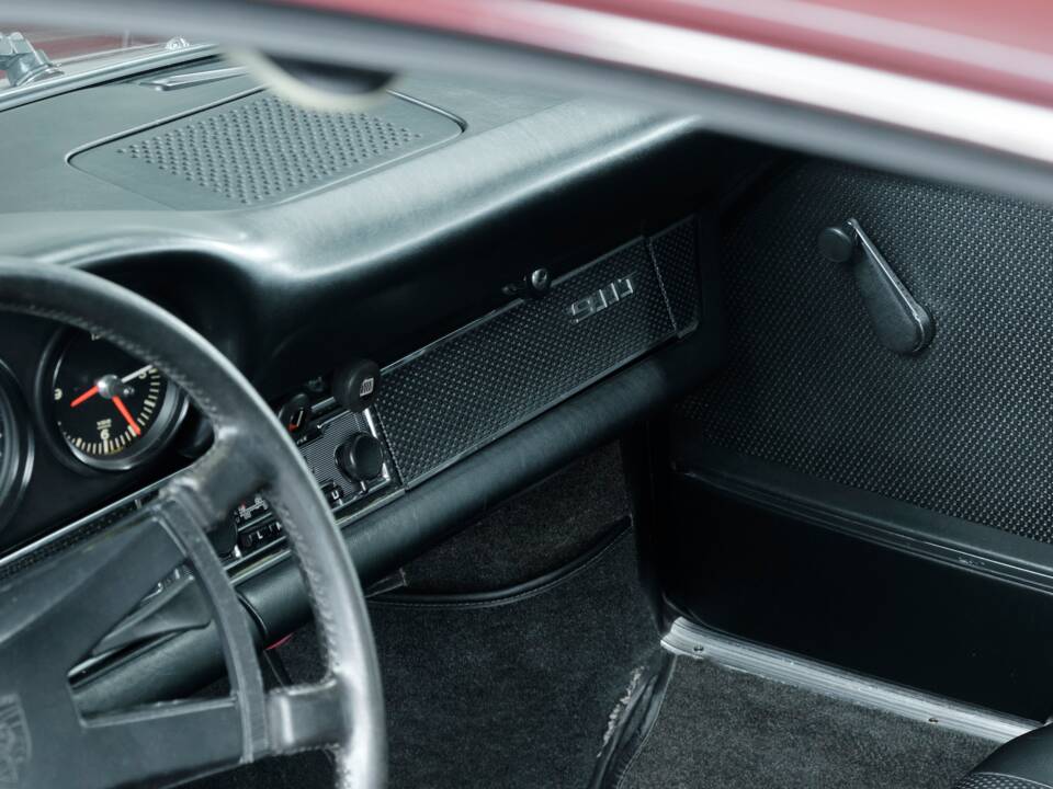 Afbeelding 35/50 van Porsche 911 2.2 T (1970)