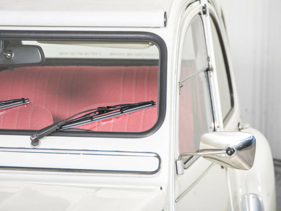 Image 22/50 de Citroën 2 CV 6 (1987)