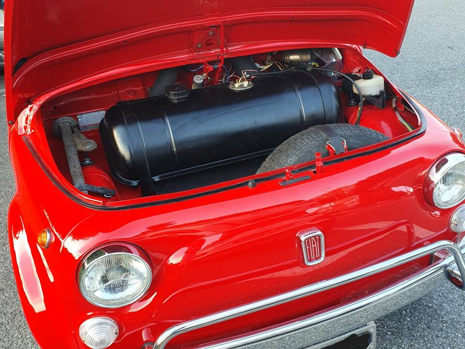 Image 22/24 de FIAT 500 L (1971)