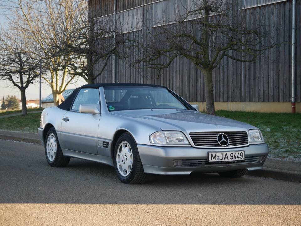 Bild 5/26 von Mercedes-Benz SL 320 (1993)