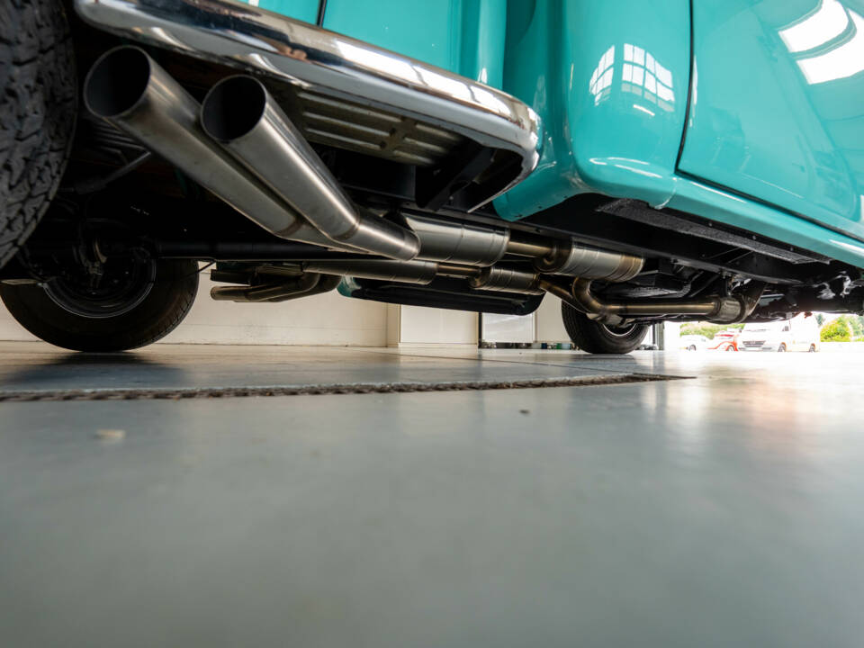 Image 29/38 of Chevrolet Apache Stepside (1958)