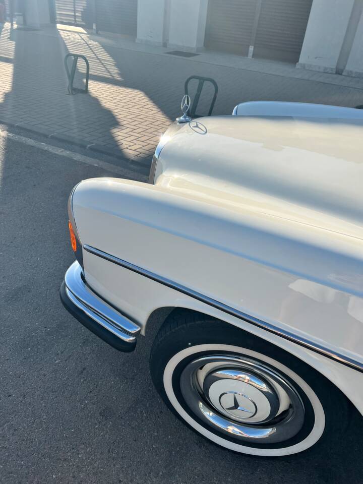 Afbeelding 44/50 van Mercedes-Benz 250 SE (1967)