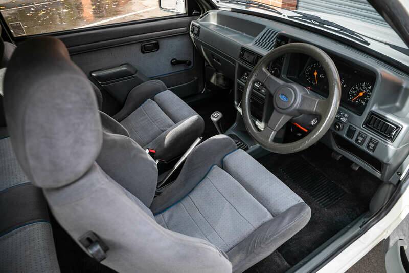 Afbeelding 2/39 van Ford Escort RS 1600 turbo (1985)
