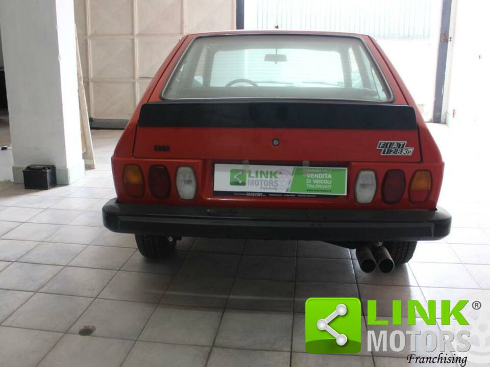 Image 4/10 de FIAT 128 Coupe 3P (1978)