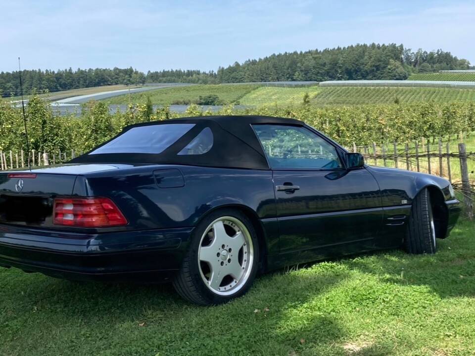 Image 3/8 of Mercedes-Benz SL 500 (1998)