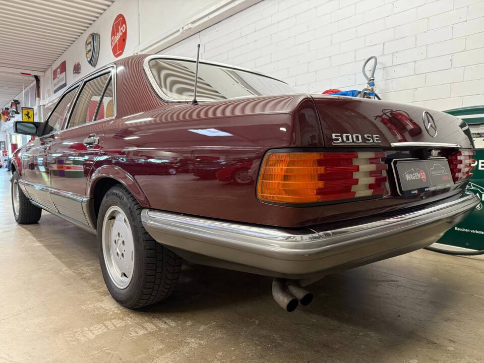 Image 14/18 of Mercedes-Benz 500 SE (1985)