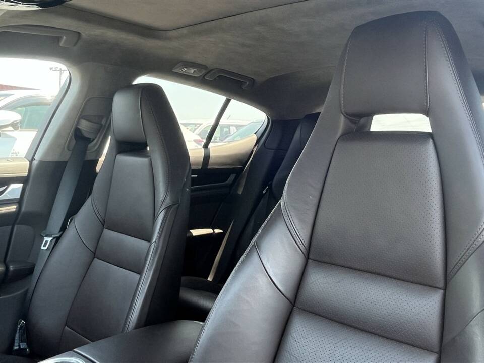 Image 30/91 of Porsche Panamera Turbo (2009)