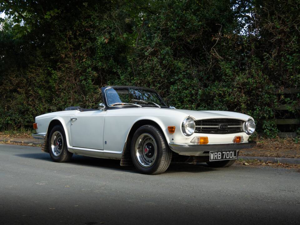 Imagen 1/14 de Triumph TR 6 PI (1972)