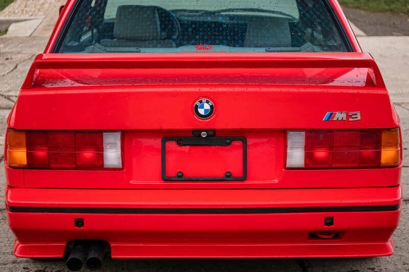 Image 33/34 of BMW M3 (1987)